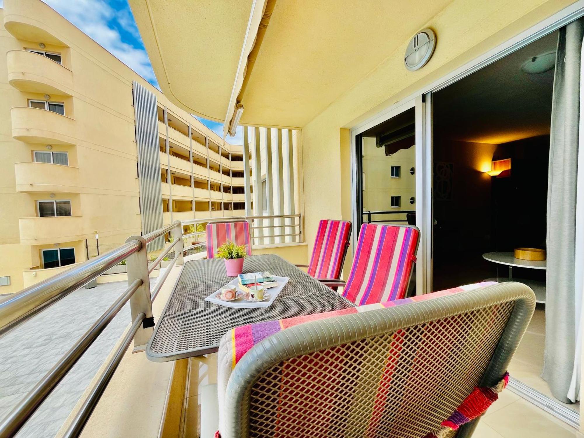 Poolside Paradise Appartement